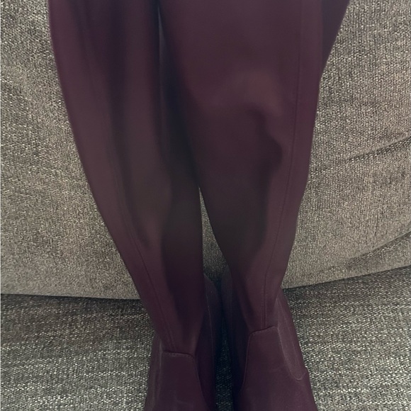 STUART WEITZMAN Ladies Size 7.5 Burgandy Leather Tall Heeled Boots - Picture 6 of 12